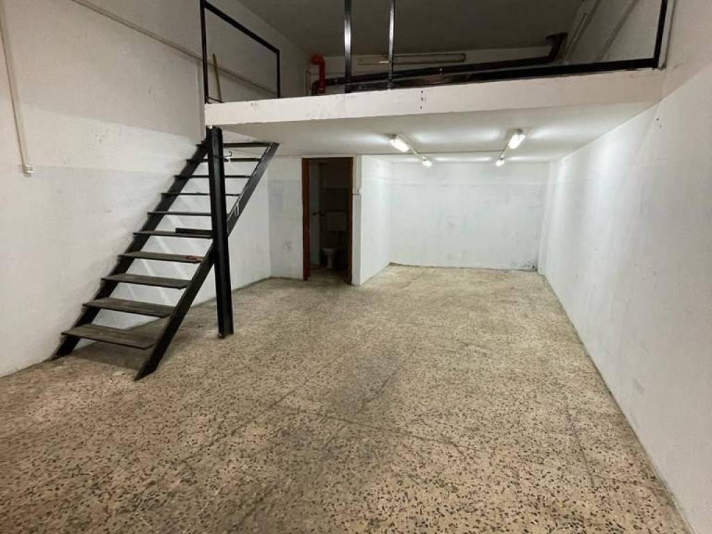 locale di sgombero in affitto a Lamezia Terme in zona Nicastro