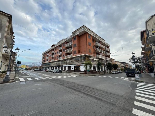 appartamento in affitto a Lamezia Terme in zona Sambiase