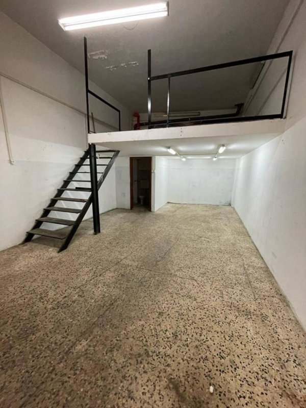 locale di sgombero in affitto a Lamezia Terme in zona Nicastro