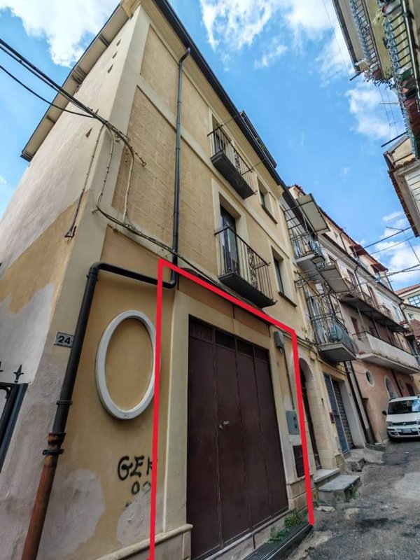 locale commerciale in affitto a Lamezia Terme