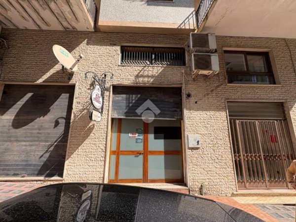 locale commerciale in affitto a Lamezia Terme