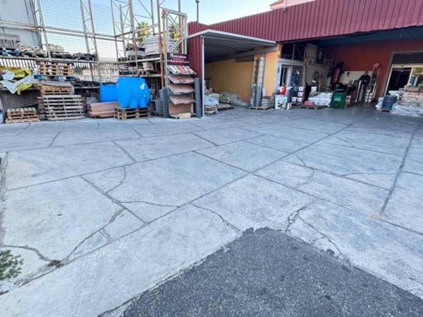 negozio in affitto a Lamezia Terme in zona Nicastro