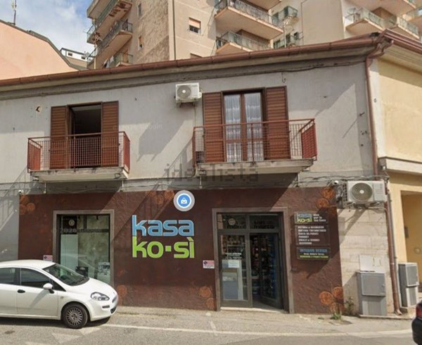 locale commerciale in affitto a Lamezia Terme