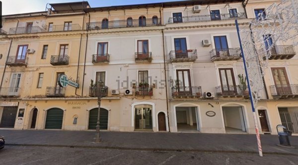 locale commerciale in affitto a Lamezia Terme