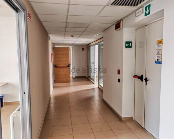 ufficio in affitto a Lamezia Terme in zona Sant'Eufemia Lamezia