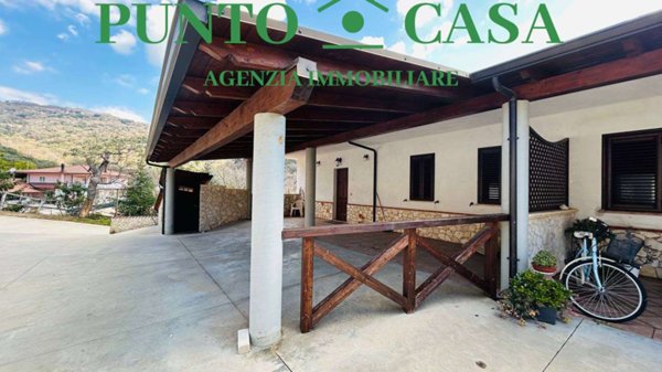 appartamento in affitto a Lamezia Terme in zona Sambiase