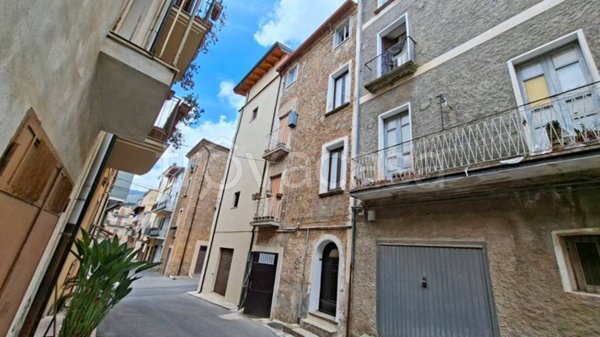 casa indipendente in affitto a Lamezia Terme in zona Sambiase