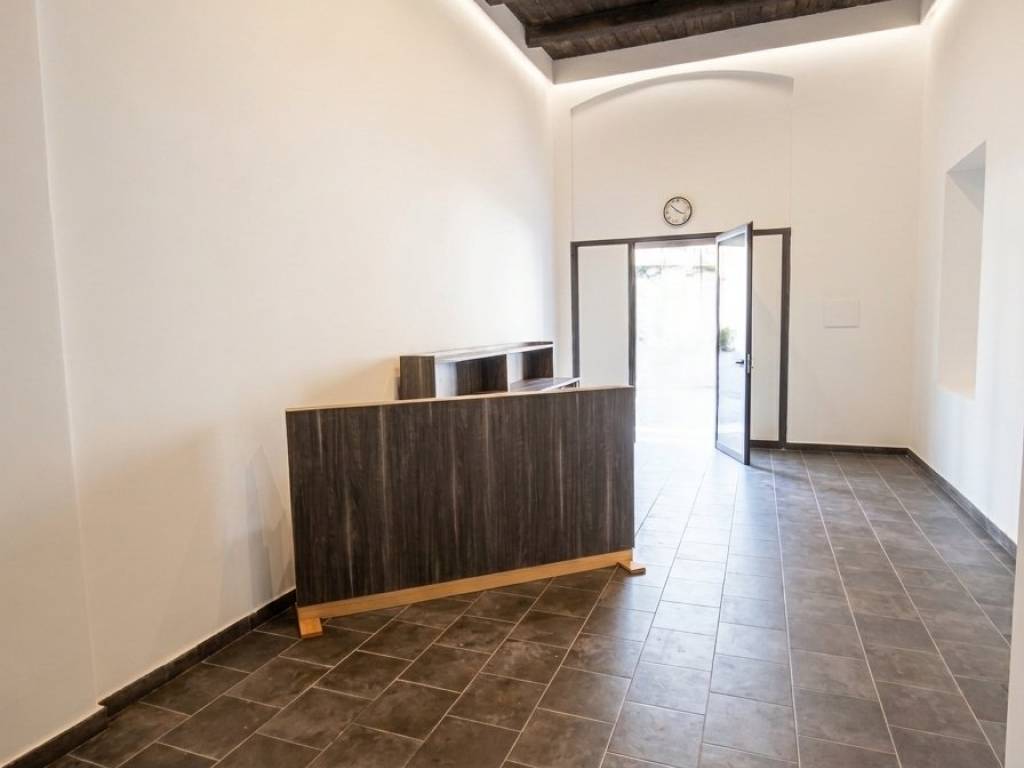 negozio in affitto a Lamezia Terme in zona Nicastro