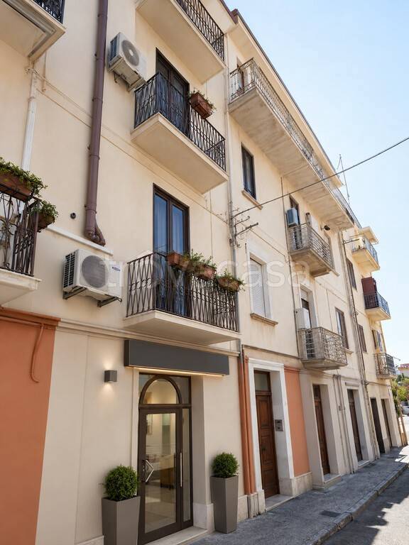appartamento in affitto a Lamezia Terme in zona Nicastro