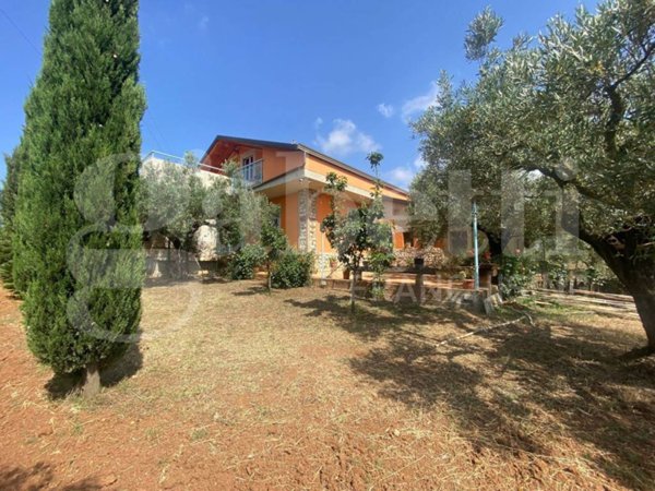 casa indipendente in affitto a Lamezia Terme in zona Nicastro