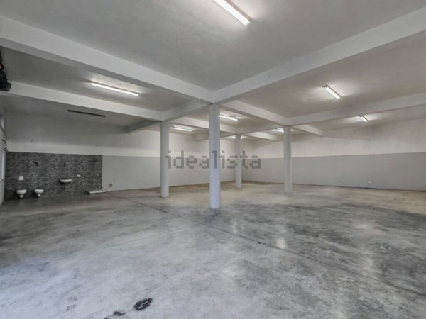 locale di sgombero in affitto a Lamezia Terme