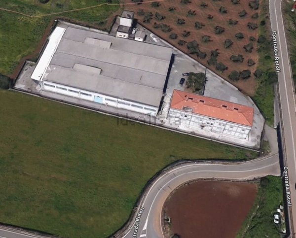 capannone in affitto a Lamezia Terme in zona Sant'Eufemia Lamezia