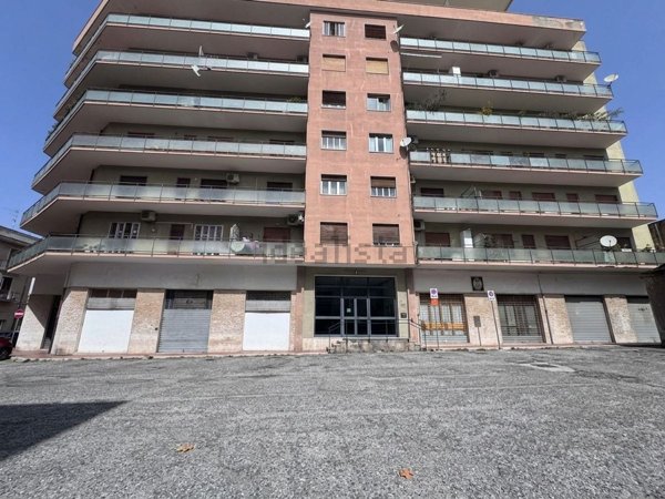 locale commerciale in affitto a Lamezia Terme in zona Nicastro