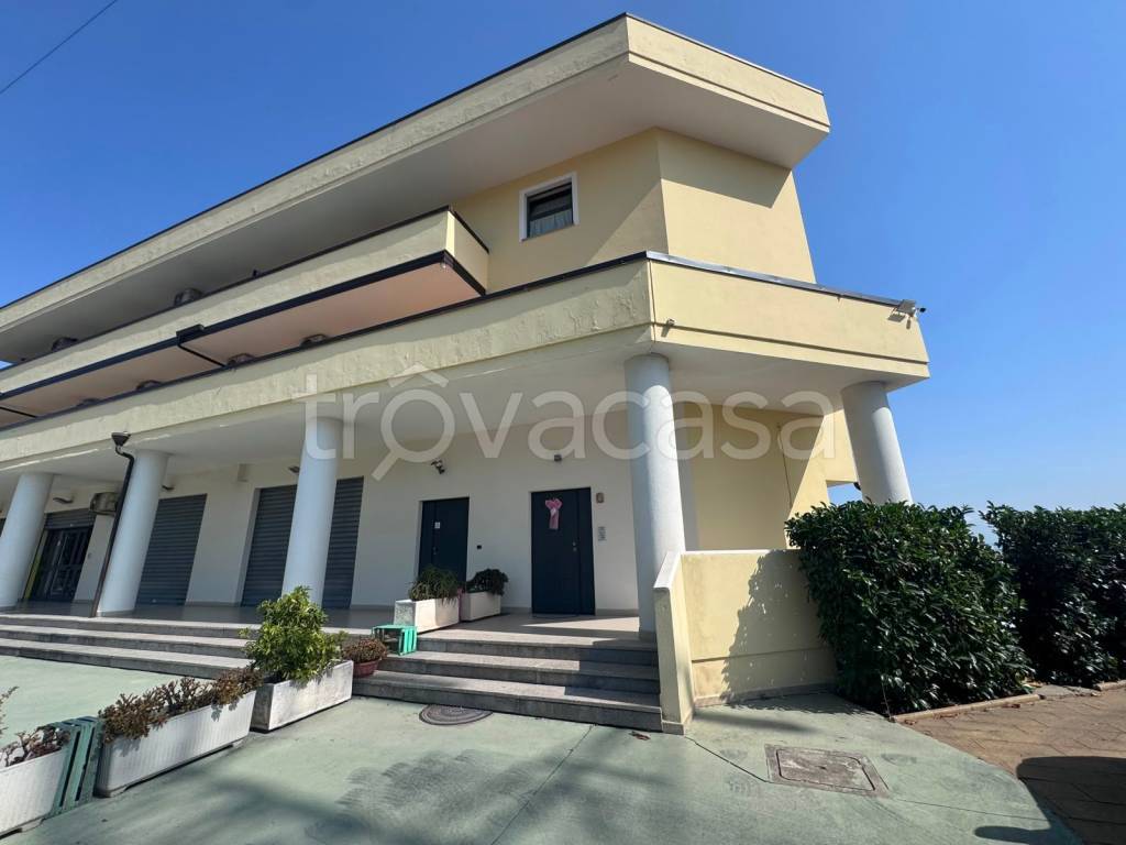 appartamento in affitto a Lamezia Terme in zona Sambiase