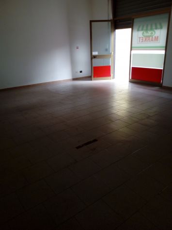 locale commerciale in affitto a Bianco