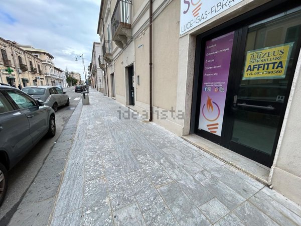 ufficio in affitto a Locri