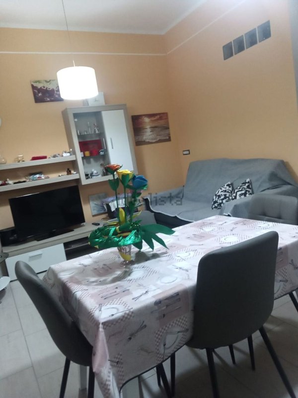 appartamento in affitto a Locri