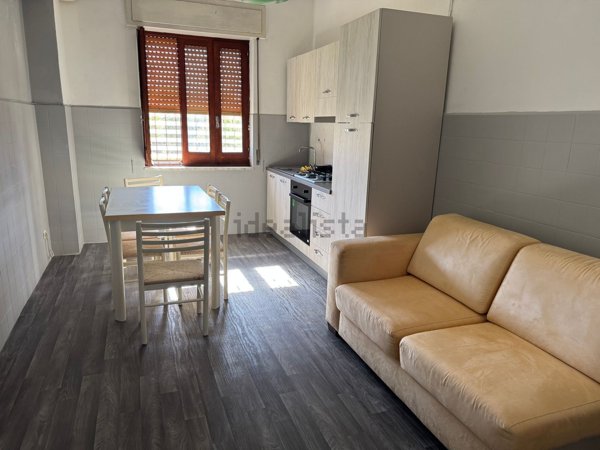 appartamento in affitto a Locri