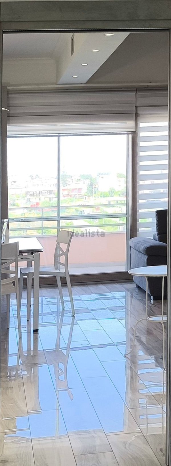 appartamento in affitto a Locri