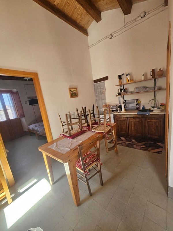 appartamento in affitto a Melito di Porto Salvo in zona Pentidattilo