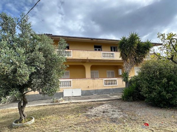 casa indipendente in affitto a Montebello Jonico