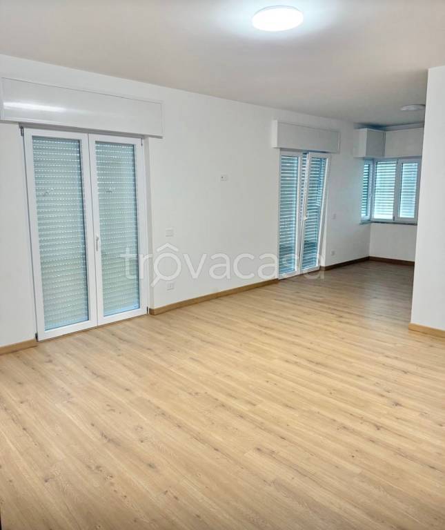 appartamento in affitto a Polistena