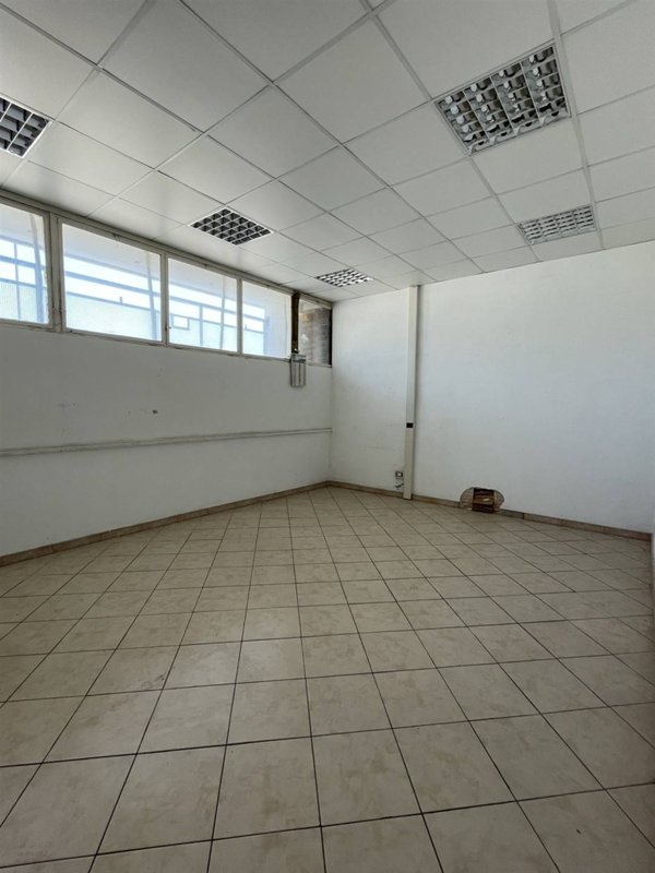 capannone in affitto a Reggio di Calabria in zona San Gregorio