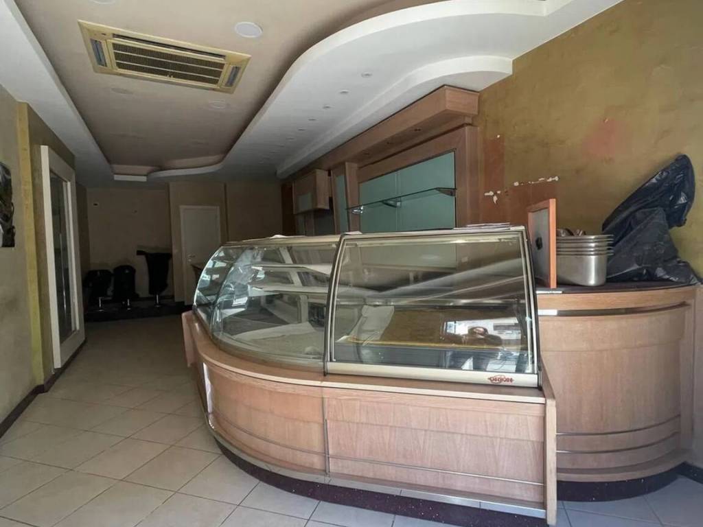negozio in affitto a Reggio di Calabria in zona Centro Storico