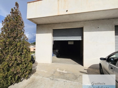 locale di sgombero in affitto a Reggio di Calabria