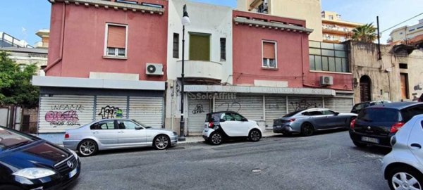 quadrivano in affitto a Reggio di Calabria in zona Centro Storico