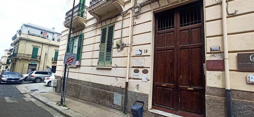 ufficio in affitto a Reggio di Calabria in zona Centro Storico