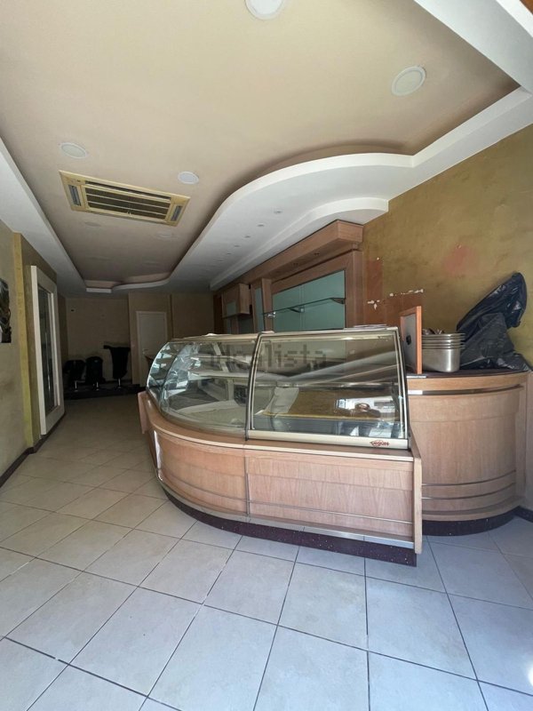 negozio in affitto a Reggio di Calabria in zona Centro Storico