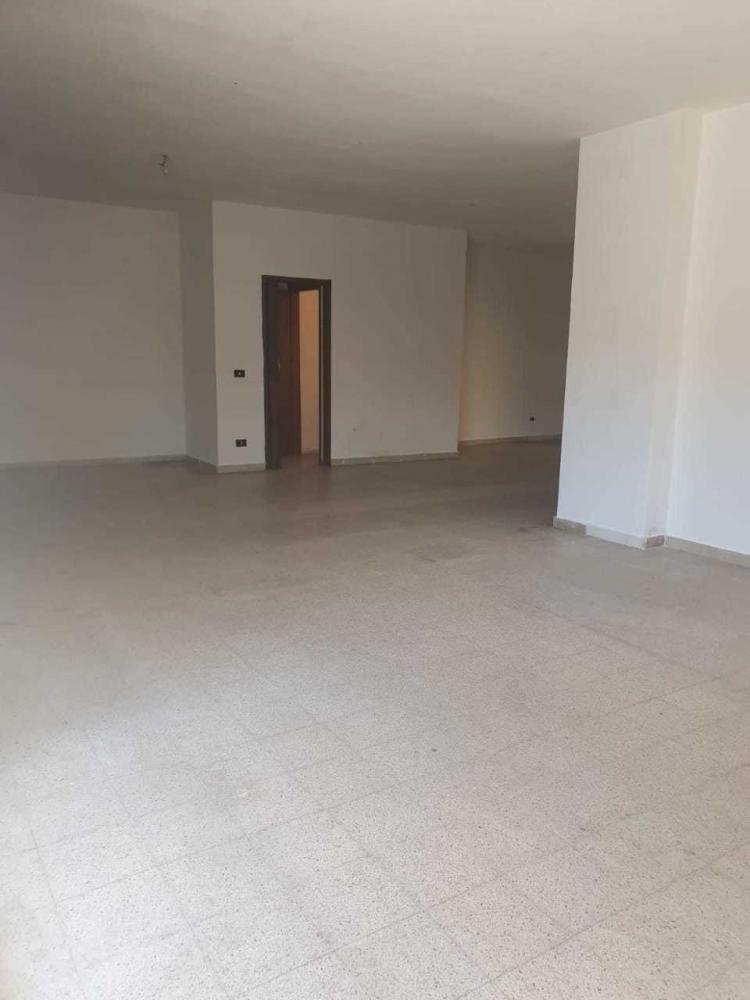 negozio in affitto a Reggio di Calabria in zona Sbarre