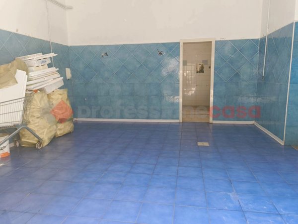 negozio in affitto a Reggio di Calabria