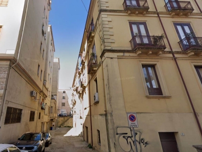 negozio in affitto a Reggio di Calabria in zona Centro Storico