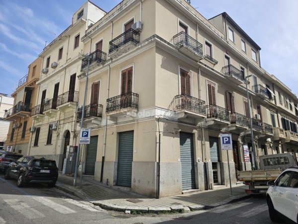 locale commerciale in affitto a Reggio di Calabria in zona Centro Storico