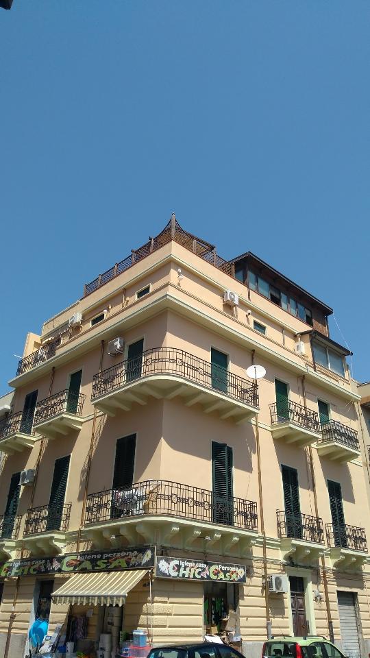 appartamento in affitto a Reggio di Calabria in zona Centro Storico