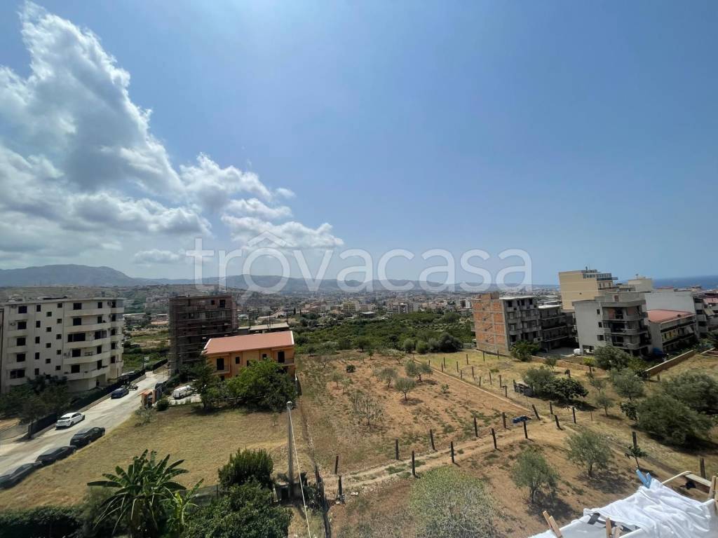 appartamento in affitto a Reggio di Calabria in zona Ravagnese
