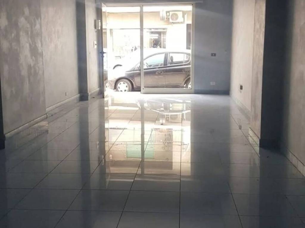 negozio in affitto a Reggio di Calabria in zona Stadio