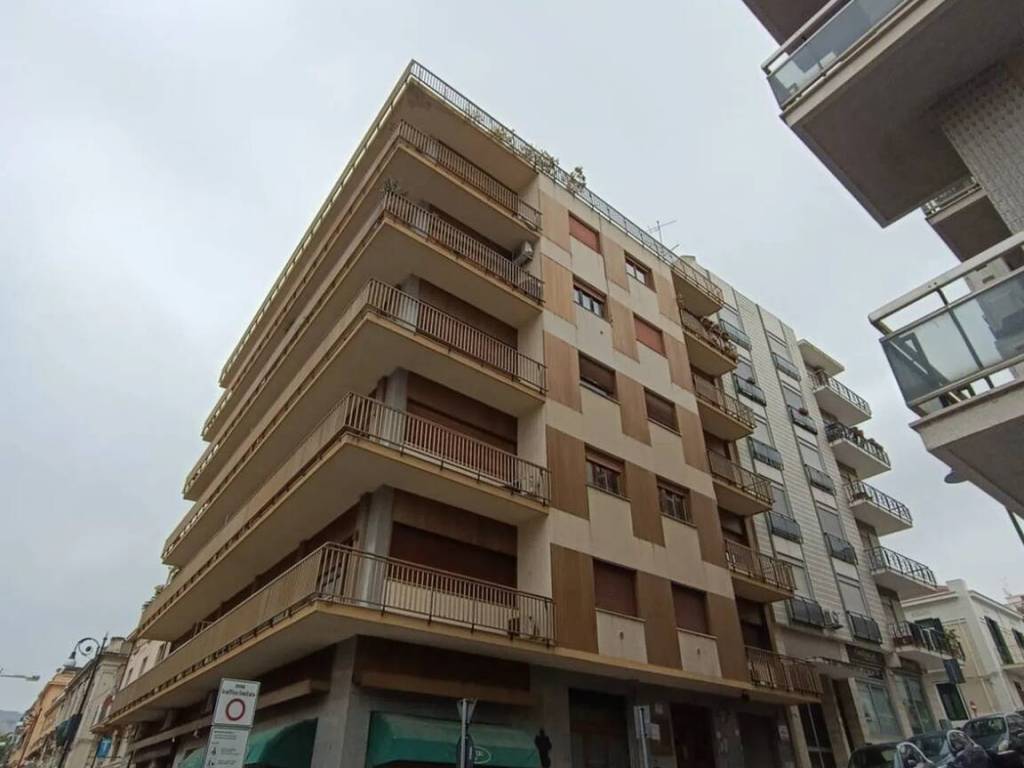 ufficio in affitto a Reggio di Calabria in zona Centro Storico