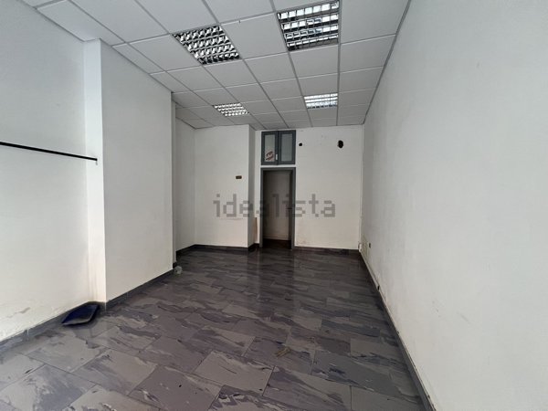 locale commerciale in affitto a Reggio di Calabria in zona Centro Storico