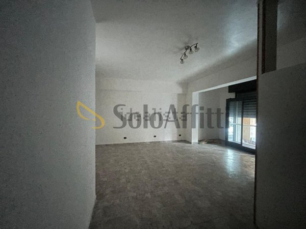 locale commerciale in affitto a Reggio di Calabria