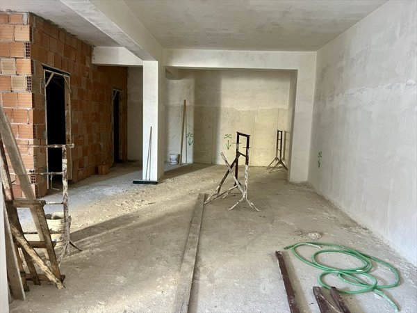 locale commerciale in affitto a Reggio di Calabria in zona Modena