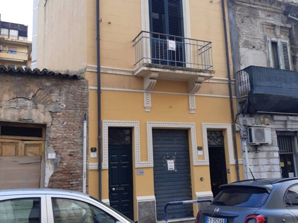 negozio in affitto a Reggio di Calabria in zona Vito