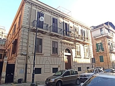 appartamento in affitto a Reggio di Calabria in zona Centro Storico