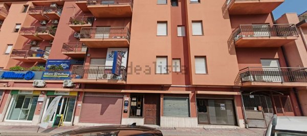 locale commerciale in affitto a Reggio di Calabria