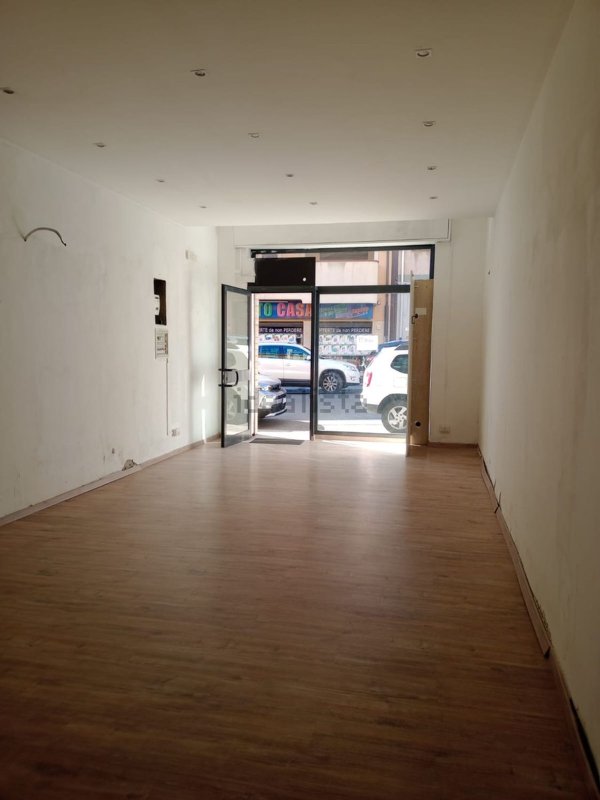 locale di sgombero in affitto a Reggio di Calabria