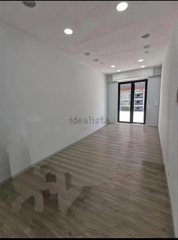 locale commerciale in affitto a Reggio di Calabria in zona Centro Storico