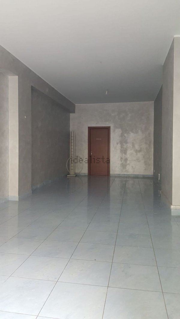 locale commerciale in affitto a Reggio di Calabria