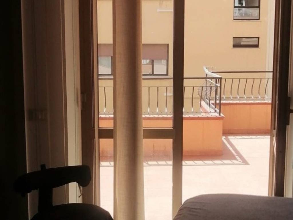 negozio in affitto a Reggio di Calabria in zona San Sperato